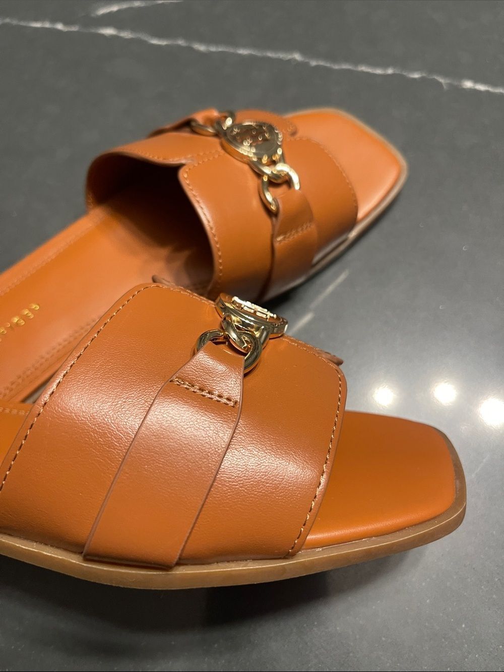 Tommy Hilfiger Brown Leather Slide Sandals with Gold Chain Logo *New without box - Picture 5 of 8